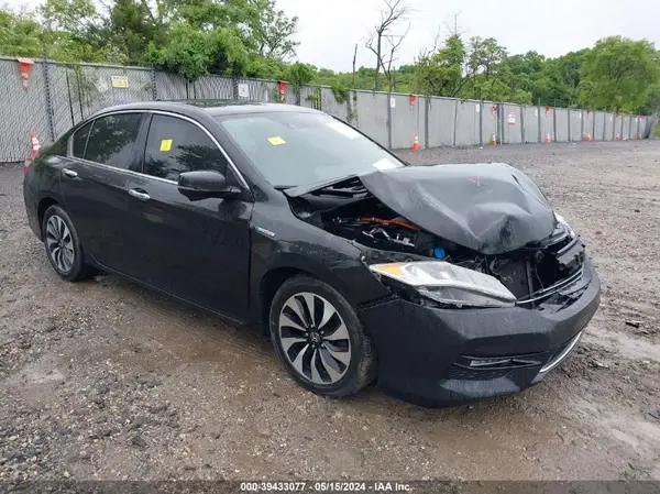 JHMCR6F32HC024543 2017 HONDA ACCORD - Image 1