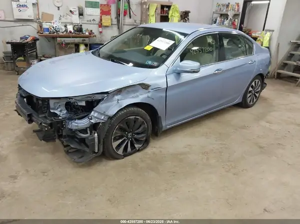 JHMCR6F33HC001014 2017 HONDA ACCORD - Image 2