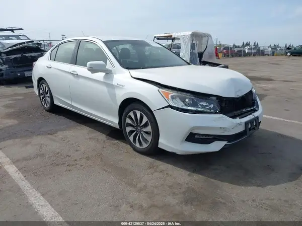 JHMCR6F33HC015463 2017 HONDA ACCORD - Image 1