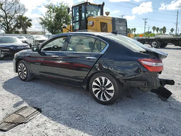 JHMCR6F33HC019609 2017 HONDA ACCORD - Image 2