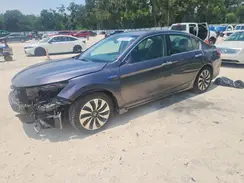 JHMCR6F33HC021313 2017 HONDA ACCORD