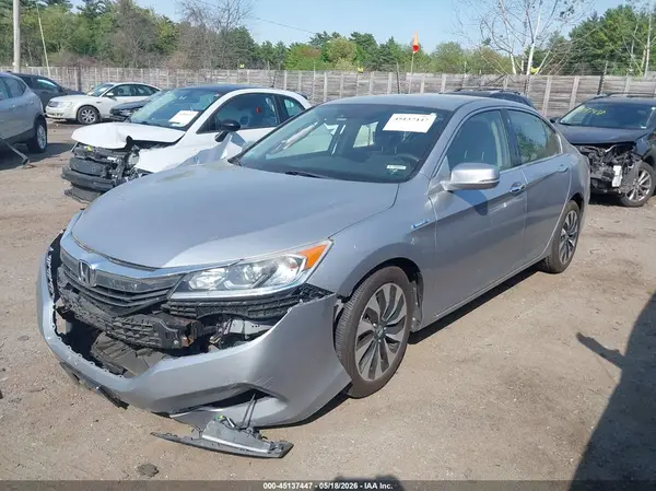 JHMCR6F34HC028190 2017 HONDA ACCORD - Image 2