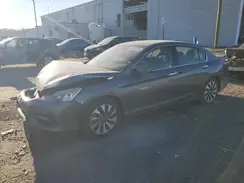 JHMCR6F35HC000463 2017 HONDA ACCORD