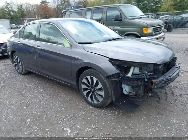 JHMCR6F35HC003637 2017 HONDA ACCORD - Image 1