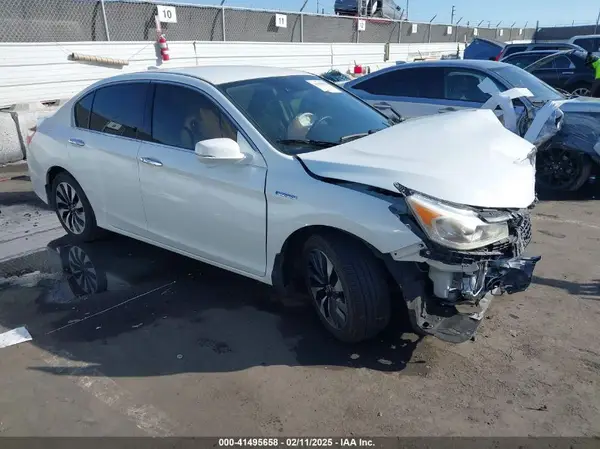 JHMCR6F35HC006439 2017 HONDA ACCORD - Image 1