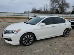 JHMCR6F35HC007106 2017 HONDA ACCORD