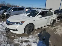 JHMCR6F35HC010989 2017 HONDA ACCORD