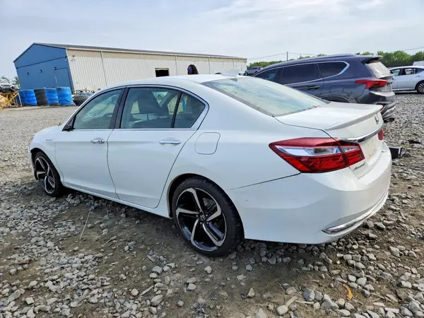 JHMCR6F35HC011849 2017 HONDA ACCORD - Image 2