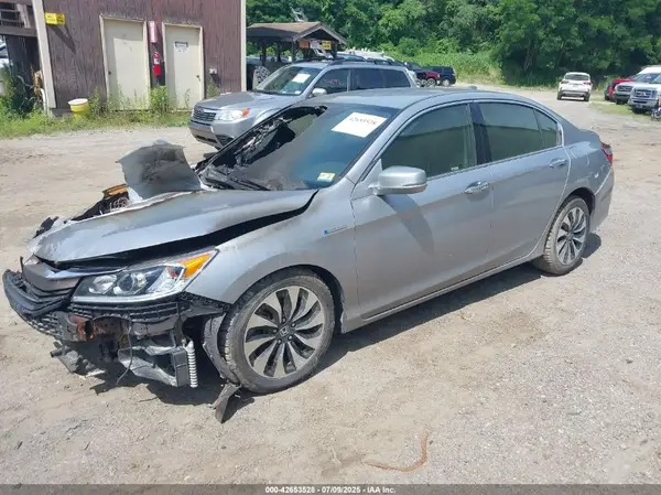 JHMCR6F35HC019787 2017 HONDA ACCORD - Image 2