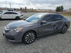JHMCR6F36HC003825 2017 HONDA ACCORD