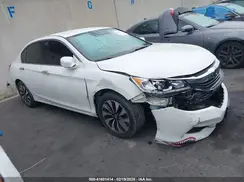JHMCR6F36HC008930 2017 HONDA ACCORD