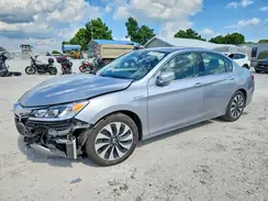 JHMCR6F36HC012024 2017 HONDA ACCORD