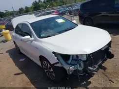 JHMCR6F36HC015960 2017 HONDA ACCORD