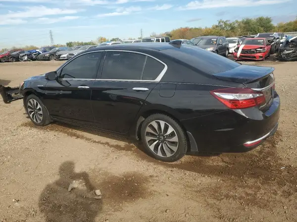 JHMCR6F36HC018390 2017 HONDA ACCORD - Image 2