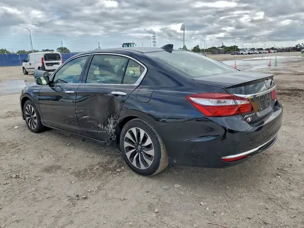 JHMCR6F37HC001713 2017 HONDA ACCORD - Image 2