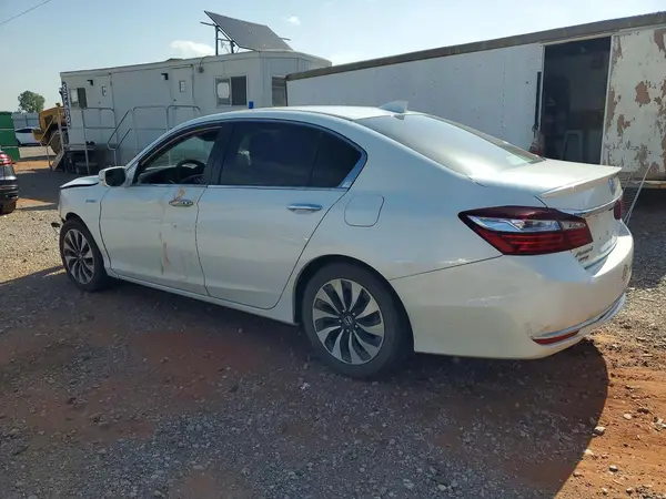 JHMCR6F37HC002442 2017 HONDA ACCORD - Image 2