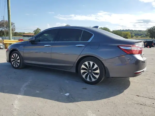 JHMCR6F37HC005941 2017 HONDA ACCORD - Image 2