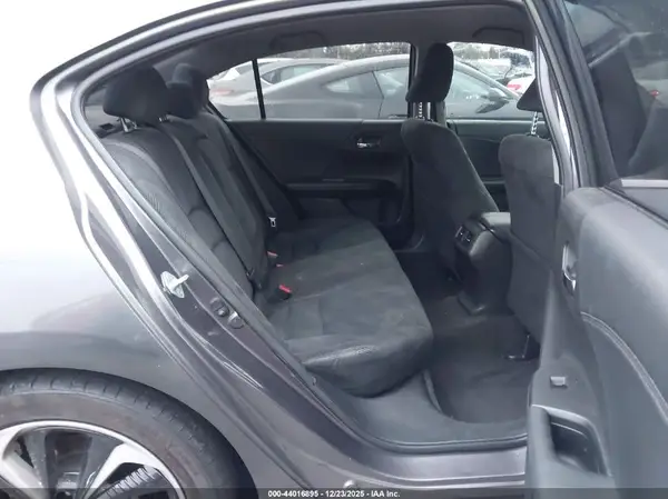 JHMCR6F37HC013392 2017 HONDA ACCORD - Image 8