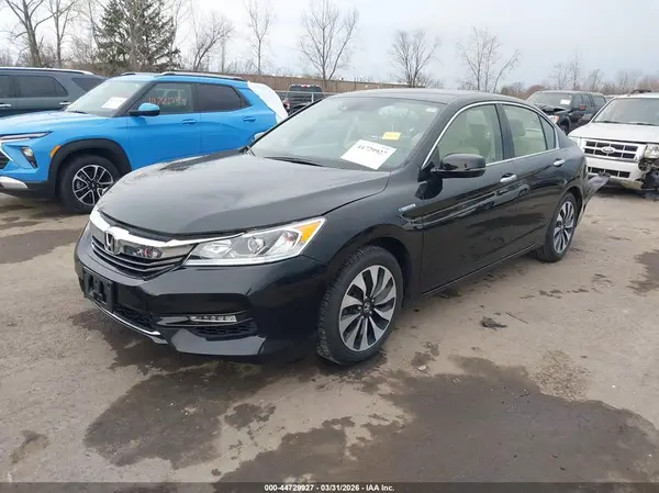 JHMCR6F37HC013991 2017 HONDA ACCORD - Image 2