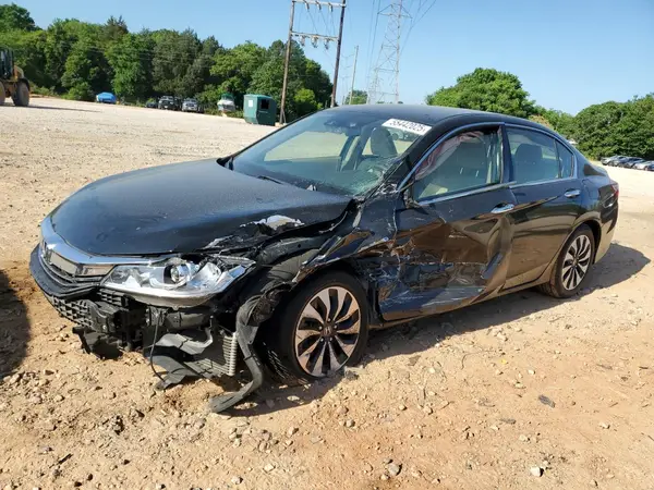 JHMCR6F37HC015384 2017 HONDA ACCORD - Image 1