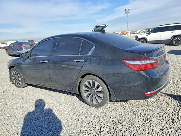 JHMCR6F37HC018382 2017 HONDA ACCORD - Image 2