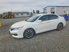 JHMCR6F38HC003681 2017 HONDA ACCORD