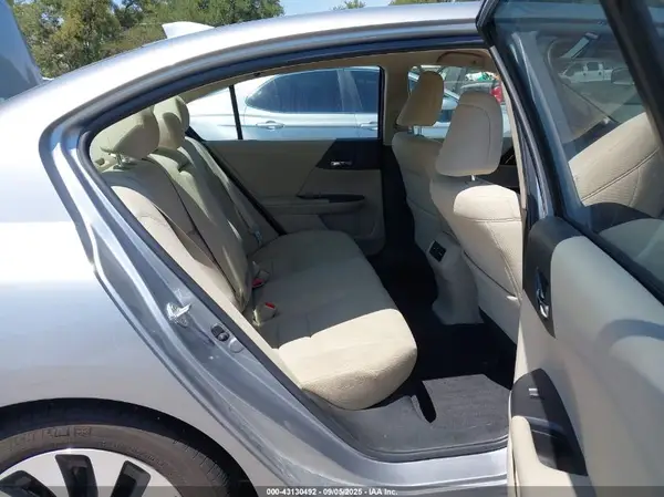 JHMCR6F38HC003812 2017 HONDA ACCORD - Image 8