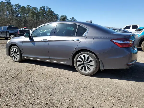 JHMCR6F38HC009710 2017 HONDA ACCORD - Image 2
