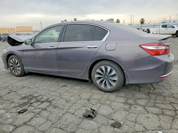 JHMCR6F38HC011117 2017 HONDA ACCORD - Image 2