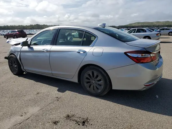 JHMCR6F38HC012011 2017 HONDA ACCORD - Image 2