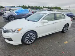JHMCR6F38HC012770 2017 HONDA ACCORD