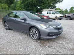 JHMCR6F38HC016284 2017 HONDA ACCORD