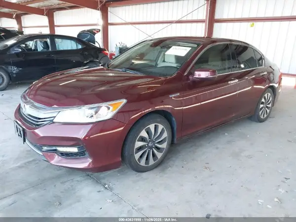 JHMCR6F38HC026832 2017 HONDA ACCORD - Image 2