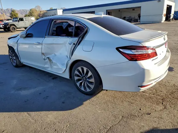 JHMCR6F39HC010980 2017 HONDA ACCORD - Image 2