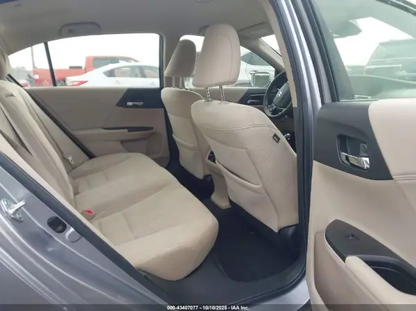 JHMCR6F39HC015578 2017 HONDA ACCORD - Image 8