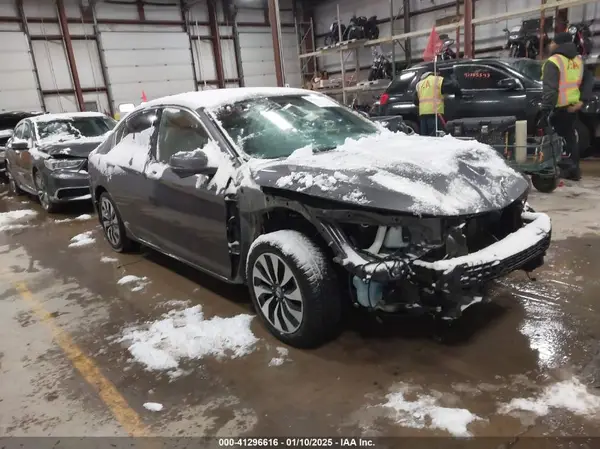 JHMCR6F39HC023034 2017 HONDA ACCORD - Image 1