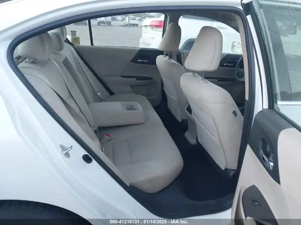 JHMCR6F3XHC000426 2017 HONDA ACCORD - Image 8