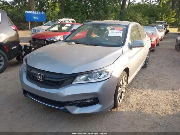 JHMCR6F3XHC001026 2017 HONDA ACCORD - Image 2