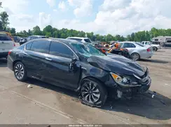 JHMCR6F3XHC004363 2017 HONDA ACCORD