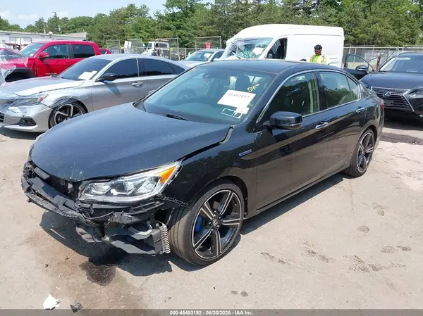 JHMCR6F3XHC011801 2017 HONDA ACCORD - Image 2