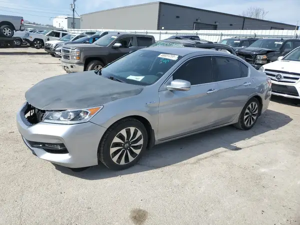 JHMCR6F3XHC017422 2017 HONDA ACCORD - Image 1