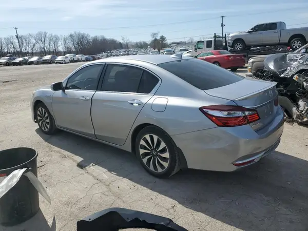 JHMCR6F3XHC017422 2017 HONDA ACCORD - Image 2