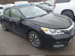 JHMCR6F3XHC018974 2017 HONDA ACCORD