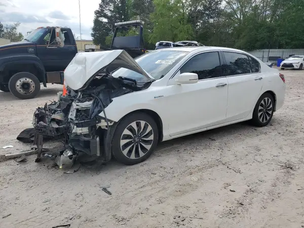 JHMCR6F50HC002767 2017 HONDA ACCORD - Image 1