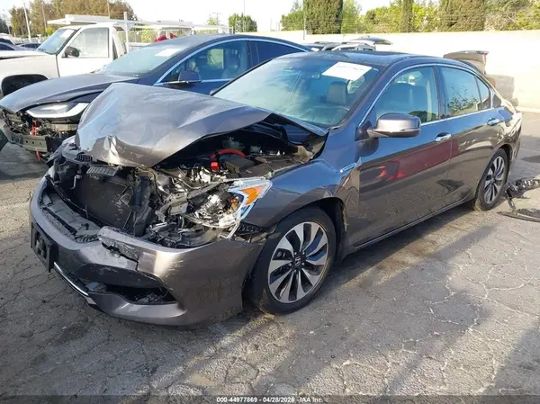 JHMCR6F50HC002848 2017 HONDA ACCORD - Image 2