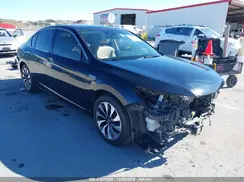 JHMCR6F50HC004776 2017 HONDA ACCORD