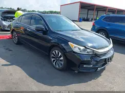 JHMCR6F50HC005975 2017 HONDA ACCORD