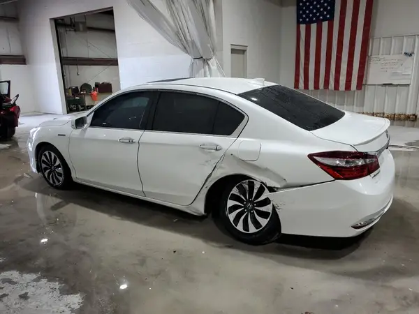 JHMCR6F50HC009430 2017 HONDA ACCORD - Image 2