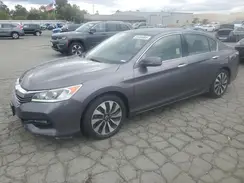 JHMCR6F50HC017933 2017 HONDA ACCORD