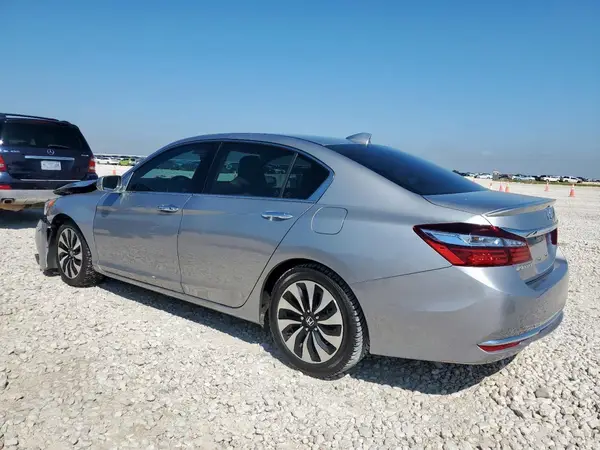 JHMCR6F50HC019438 2017 HONDA ACCORD - Image 2